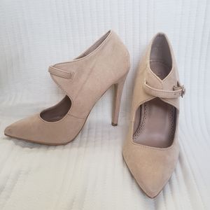 Journee Collection suade nude heels